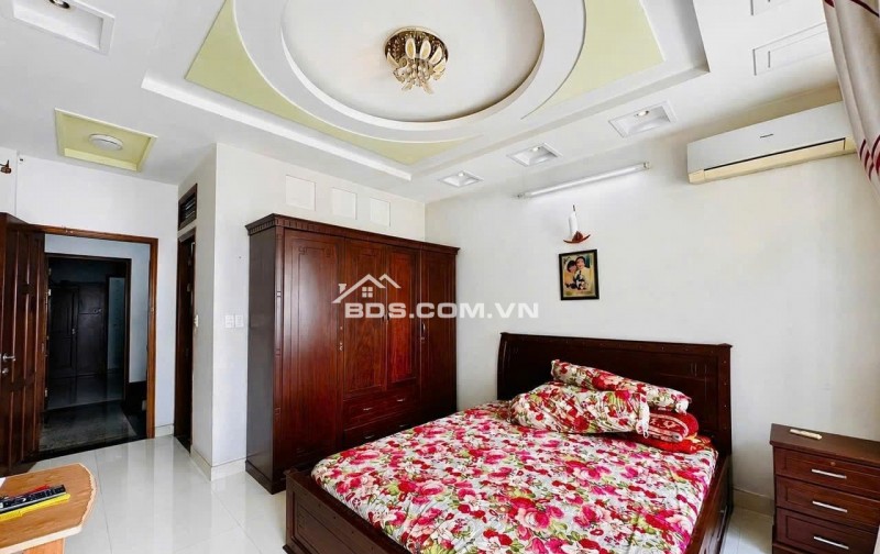 GẤP!!!Chỉ hơn 7 tỷ có nhà 4 lầu HXH Thống Nhất 60m2 5PN tiện làm VP gần trường Nguyễn Du.