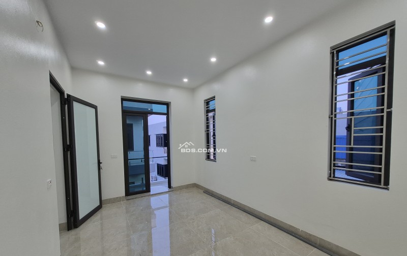 BÁN NHÀ SIÊU ĐẸP 3 TẦNG 46M2 HƯỚNG NAM NGÕ ĐƯỜNG KÊNH GIÁ 2.75 TỶ