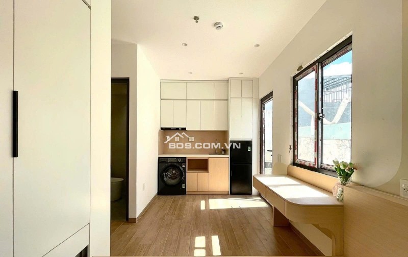Chỉ 16.9 tỷ có CHDV 6 lầu mới tinh HXH Cống Lở ngang 5.3m 106m2 17PN DT 90tr gần ga T3.
