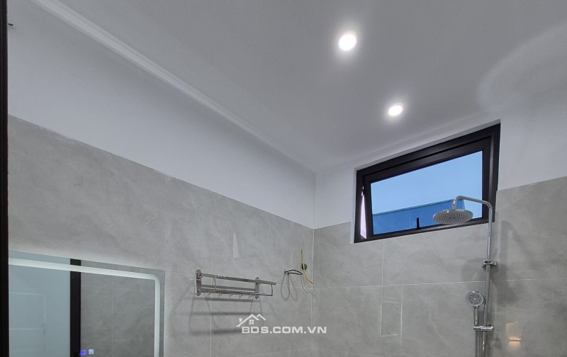 BÁN NHÀ ĐẸP 2.55 TỶ 3 TẦNG 52M2 NGÕ CỰC NGẮN ĐƯỜNG CÙ CHÍNH LAN