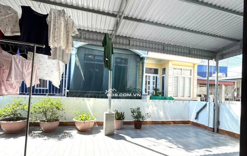 BÁN NHÀ DÂN XÂY ĐẸP 1.99 TỶ 3 TẦNG 50M2  NGÕ ĐƯỜNG NGÔ TẤT TỐ