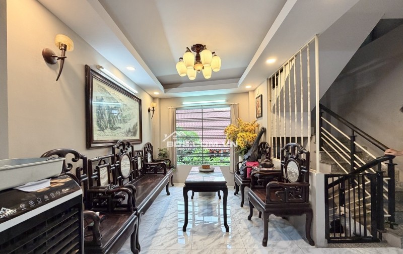DƯƠNG QUẢNG HÀM – 64M² – 5 TẦNG – 6PN – Ô TÔ NGỦ TRONG NHÀ – CHỈ NHỈNH 8 TỶ!