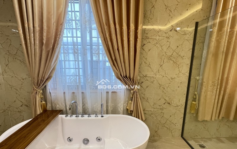 Bán nhà đường 5 phường An Phú Tp Thủ Đức giá 23 tỷ
