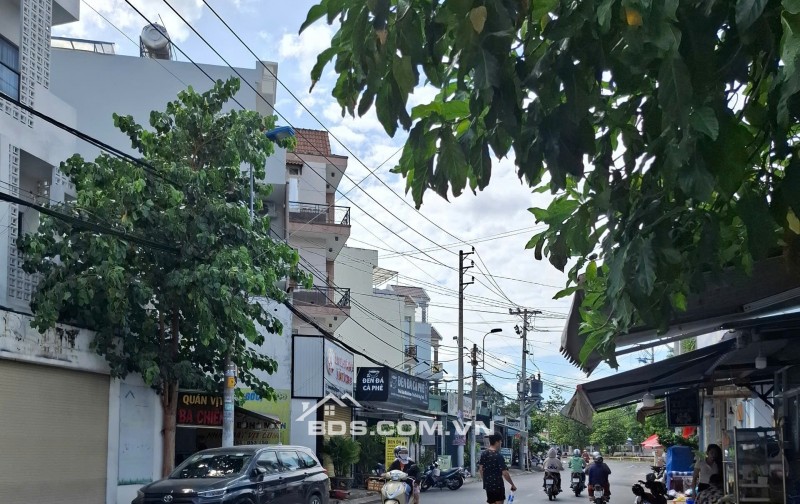 Bán nhà mặt tiền Nguyễn Tư Nghiêm Tp Thủ Đức giá 17 tỷ