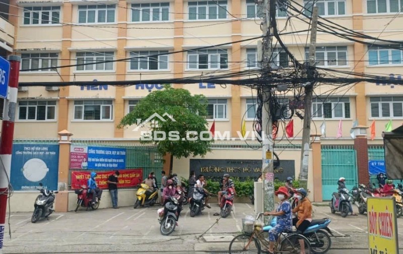 Cần bán nhà + dãy trọ 190 m tặng thêm 30 m đã xây thêm 1 phòng