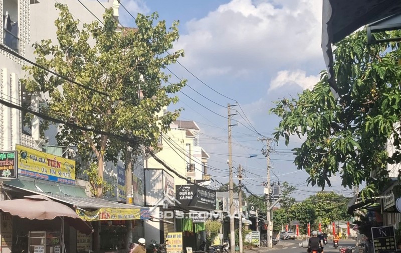 Bán nhà mặt tiền Nguyễn Tư Nghiêm Tp Thủ Đức giá 17 tỷ