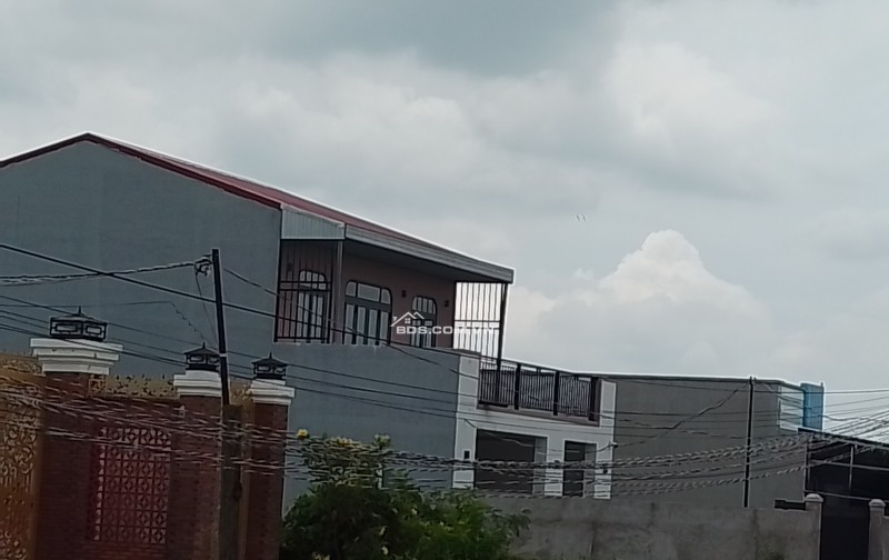 Bán Đất 320m2 full thổ cư giá 2,7 tỷ mặt tiền Đường Nguyễn Thị Bầy
