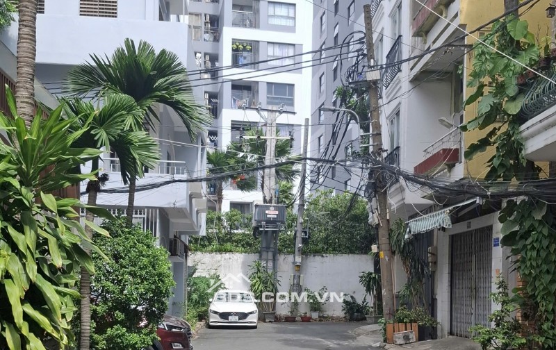 Bán nhà 2 mặt hẻm ô tô đường Yên Thế  Tân Bình giá 14,7 tỷ