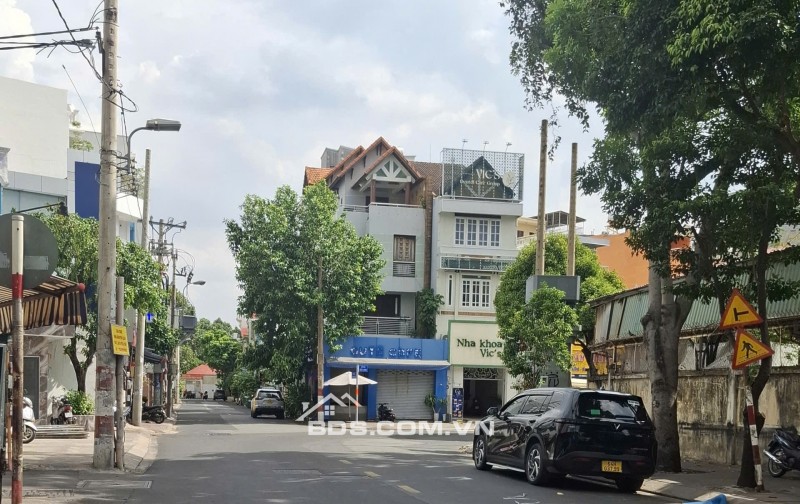 Bán nhà 2 mặt hẻm ô tô đường Yên Thế  Tân Bình giá 14,7 tỷ