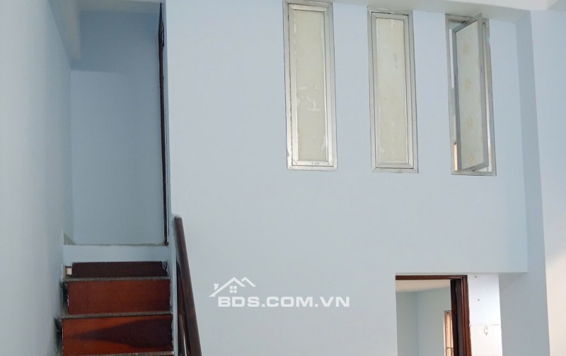 Bán chung cư 48m2 gần trường học, chợ, siêu thị và các TTTM