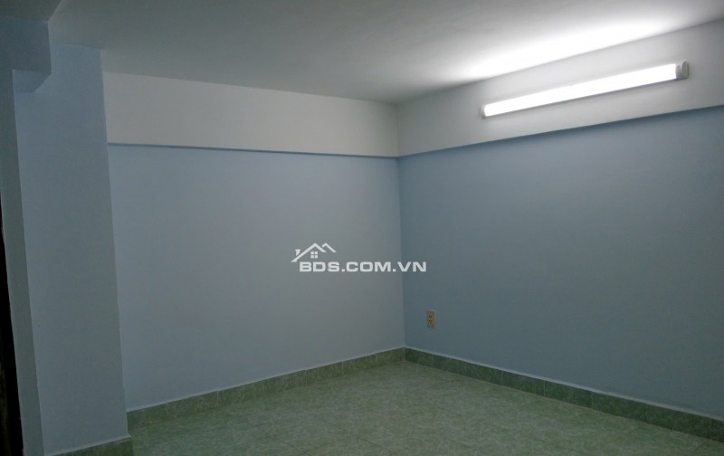 Bán chung cư 48m2 gần trường học, chợ, siêu thị và các TTTM