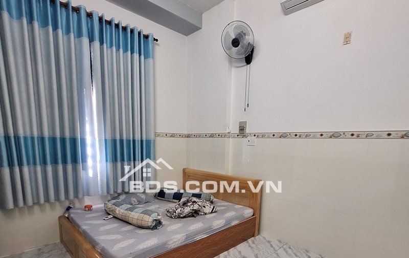 MẶT TIỀN KINH DOANH ĐỈNH GIAO LÊ VĂN VIỆT - BỀ NGANG KHỦNG 6.5M - 103 M2 - 2 TẦNG MỚI - CHỦ GẤP BÁN ĐỊNH CƯ ÚC - GIÁ 10.5 TỶ.
