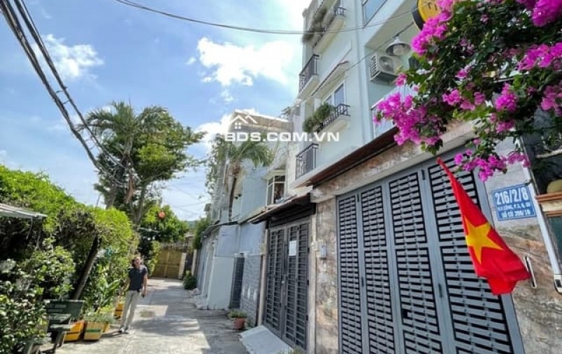 Hơn 6 Tỷ - Nhà Nguyễn Kiệm,Hẻm Xe Hơi, DT tận 80m2, phân lô 1 trục