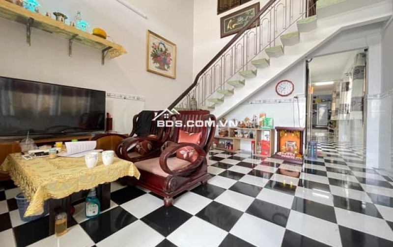 Hơn 6 Tỷ - Nhà Nguyễn Kiệm,Hẻm Xe Hơi, DT tận 80m2, phân lô 1 trục