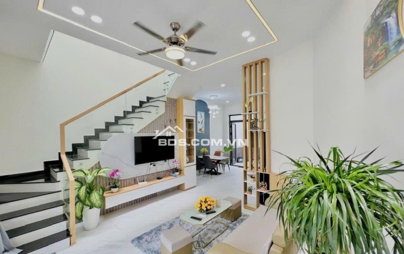CHỦ CHUYỂN CÔNG TÁC RA HÀ NỘI SỐNG CẦN BÁN GẤP CĂN BIỆT THỰ GIÁ CHỈ 1 TỎI HƠN
