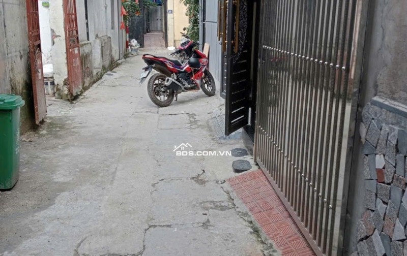 Bán Nhà Lĩnh Nam  – Lô Góc – 31m² × 3 Tầng - 3pn– Nhỉnh 4 Tỷ