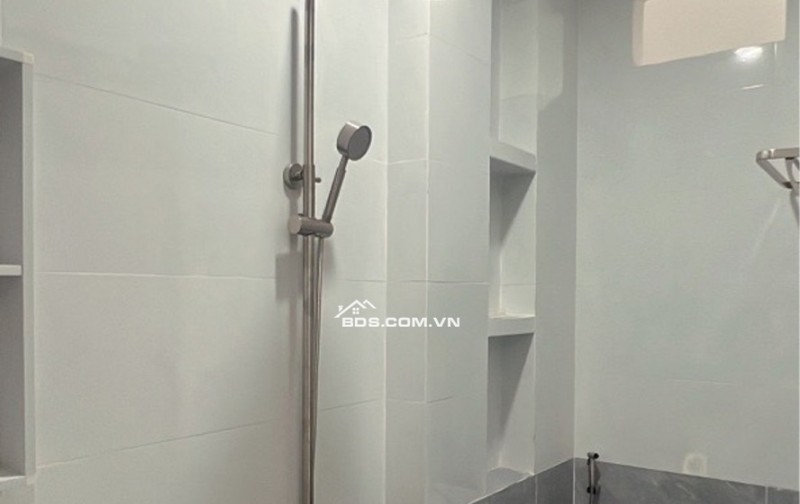 Nhà 4 tầng HXT đường Thạnh Lộc 28, 4x14, nhỉnh 6 tỷ