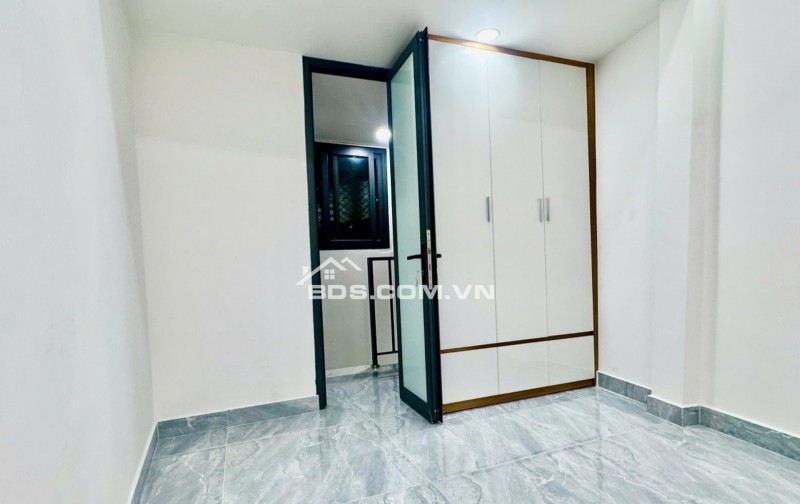 NHÀ ĐẸP – GIÁ TỐT – SỔ HỒNG RIÊNG – DỌN VÀO Ở NGAY! 
 CHỈ 2,89 TỶ – CÓ NGAY CĂN NHÀ 3 TẦNG KIÊN CỐ!