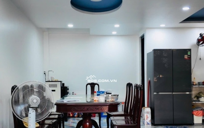 CHỈ 10.3 TỶ SỞ HỮU NHÀ 4 TẦNG HOÀNG DIỆU 2- HẺM XE HƠI TRÁNH- 4 TẦNG - 93m2 (5.5x17)