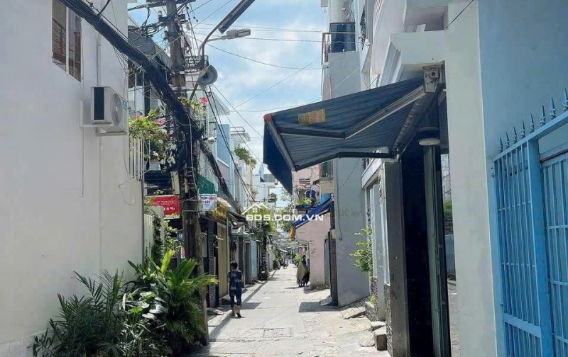 BÁN NHÀ ĐẤT DIỆN TÍCH LỚN PHAN CHU TRINH  CÓ THỂ CHIA 3 LÔ