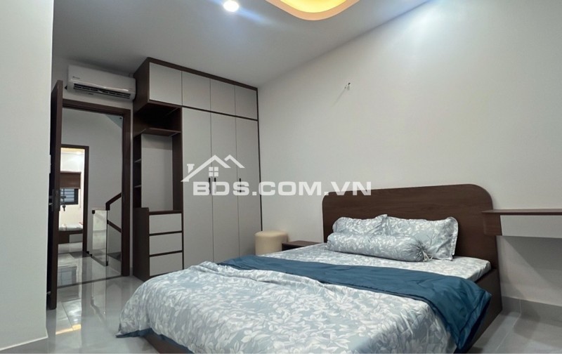 Nhà 4 tầng HXT đường Thạnh Lộc 28, 4x14, nhỉnh 6 tỷ