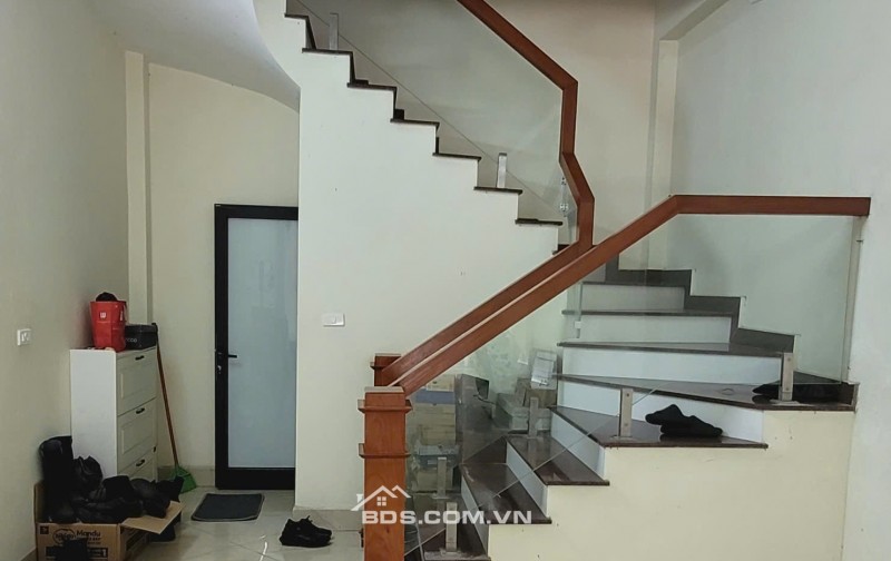 CHO THUÊ TẦNG 1 DIỆN TÍCH 50M2 PHỐ LÊ TRỌNG TẤN HÀ ĐÔNG GIÁ 7 TRIỆU /THÁNG