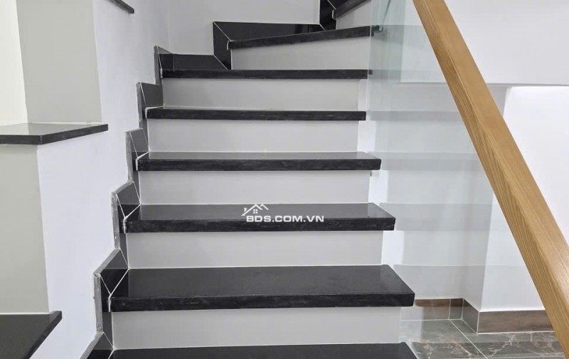 Bán nhà mặt tiền đường 42 Bình Trưng Tây Tp Thủ Đức giá 10,5 tỷ