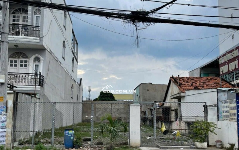 Bán đất mặt tiền Hoàng Hữu Nam Tp Thủ Đức giá 37 tỷ