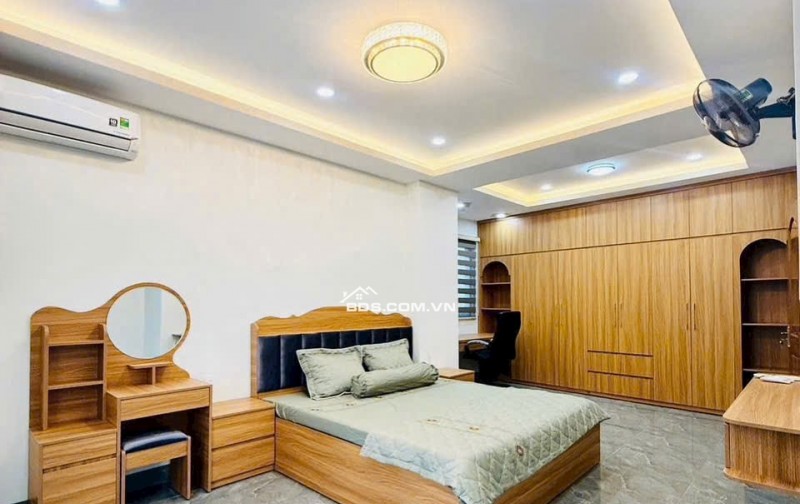  NHÀ MẶT TIỀN PHÙNG VĂN CUNG – P.4, PHÚ NHUẬN   XÂY MỚI – THANG MÁY – NỘI THẤT CAO CẤP