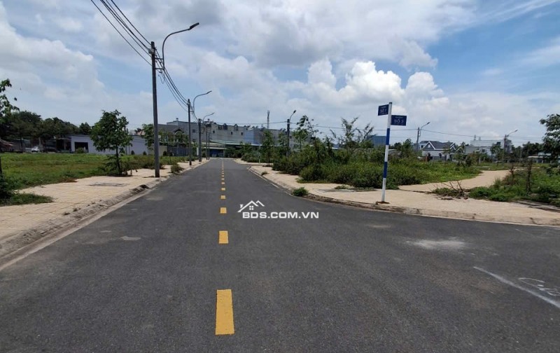 Đất diện tích lớn 161m2 _ khu tái định cư mới , đường Phạm Văn Diêu  chỉ 4.2 tỷ, sổ sẵn, full thổ cư