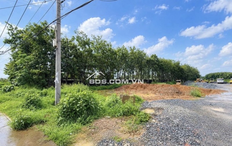 Em cần bán đất ngay KCN minh hưng chơn thành . Diện tích 10.40 thổ cư sẵn 60m2 đất tại đô thị bán 390 tr