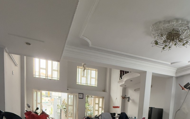 NHÀ PHỔ HẺM THÔNG Ô TÔ TÂN BÌNH. DIỆN TÍCH LỚN THUẬN TIỆN DI CHUYỂN VÀ KINH DOANH