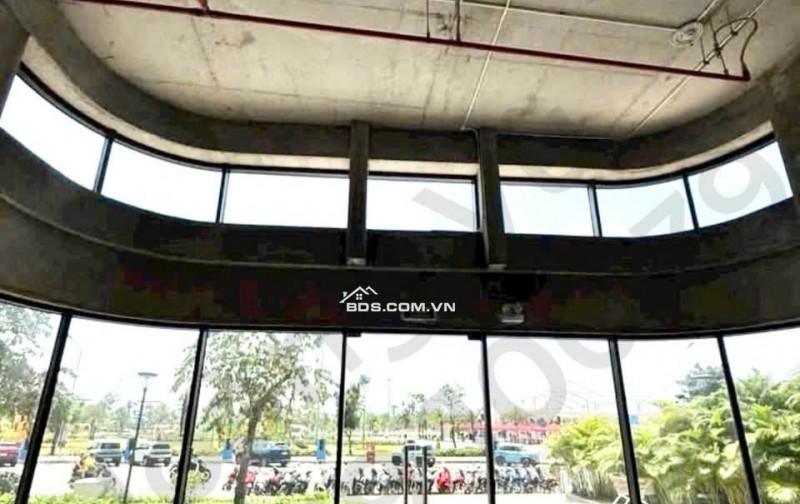 Vinhomes Quận 9- Shophouse Beverly 5,4m- tầng lửng linh hoạt, nhiều mô hình kinh doanh: từ 129 triệu/m2