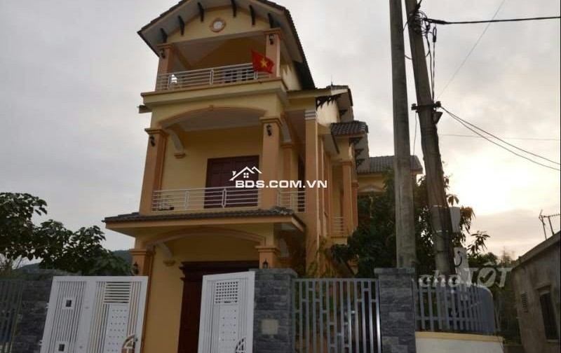 Sở Hữu Trọn Vẹn 32m Mặt Tiền: Tâm Điểm Giáo Dục & Thương Mại Vùng
