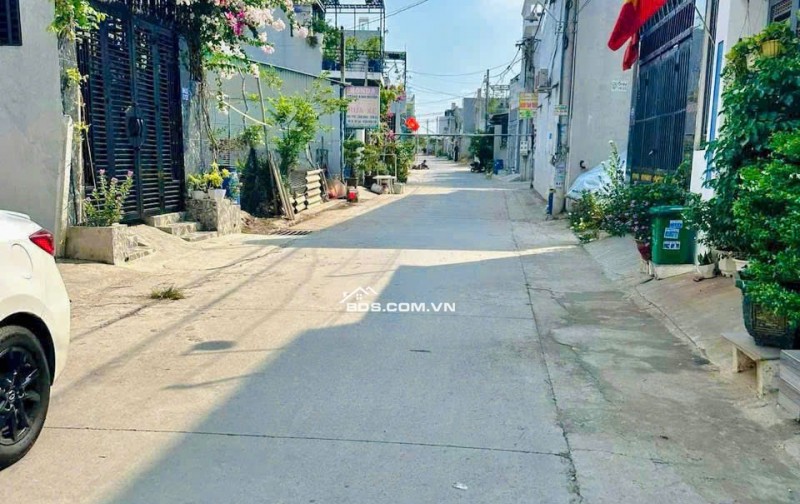 CHỦ CHUYỂN CÔNG TÁC RA HÀ NỘI SỐNG CẦN BÁN GẤP CĂN BIỆT THỰ GIÁ CHỈ 1 TỎI HƠN