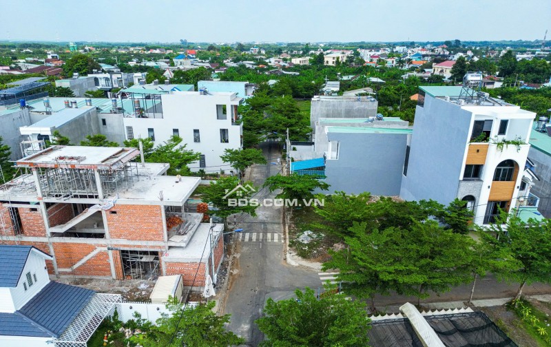 Bán 2 lô liền kề 10x19 ngay KDL Bửu Long giá 1 tỷ 4 thương lượng, sổ riêng full thổ cư