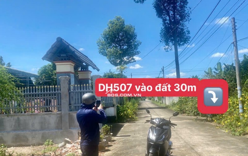 Cần tiền bán gấp lô đất 530m2 có thổ cư ngay chợ Phú Giáo - Tp.Hồ Chí Minh giá ngộp 540tr