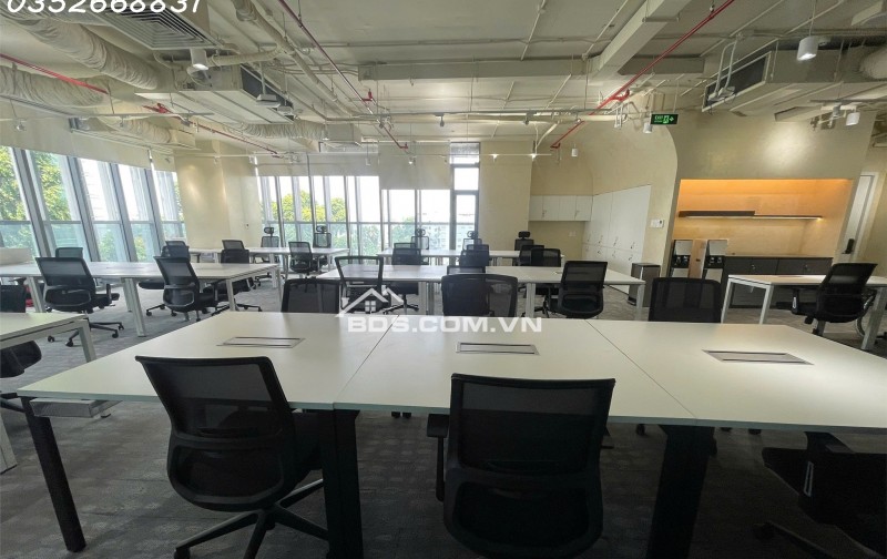 CHO THUÊ VĂN PHÒNG Q.1 - 162M2 - GIÁ 36 USD/M2