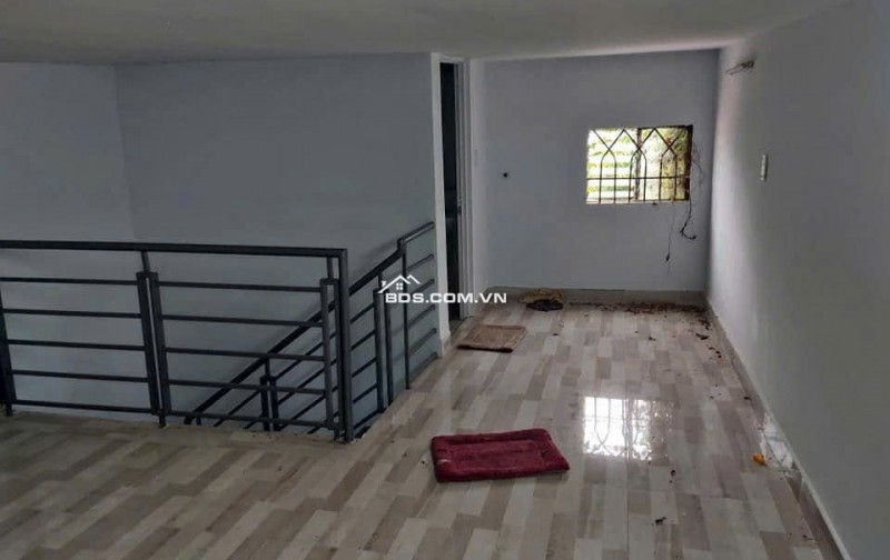 NHÀ CẤP 4 (4x20) GÁC ĐÚC SUỐT 4X15 ĐÔNG THẠNH HÓC MÔN LH:0395276851