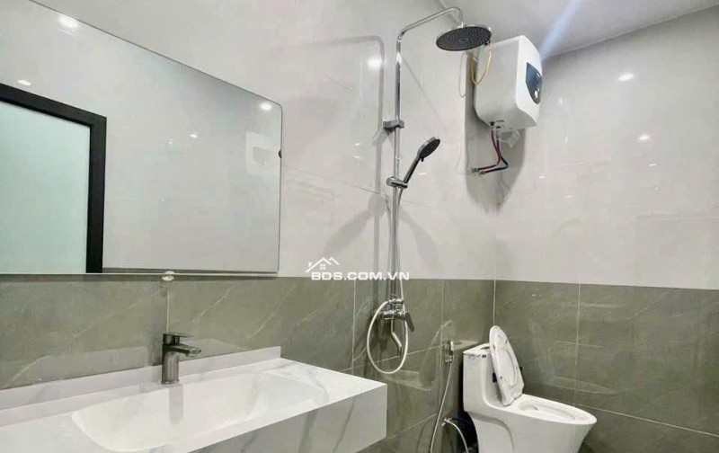 Bán nhà 3 5 tầng mặt ngõ Đằng Hải - Hải An ô tô đõ sát nhà