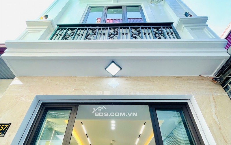Bán 2 căn 4 tầng xây mới mặt ngõ Hồ Sen