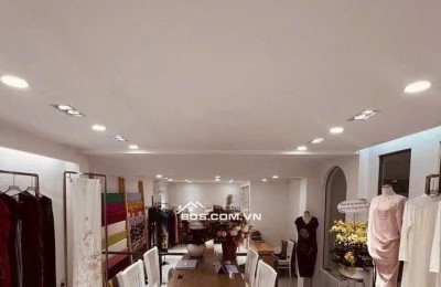 32 TRIỆU – CHO THUÊ MẶT BẰNG NGUYỄN THỊ MINH KHAI, QUẬN 1