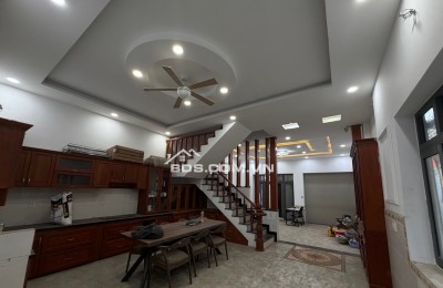 Bán nhà Thủ Đức ,Nhà Đẹp vì thiết kế,thoải mái,Moi ng mua kinh doanh dịch vu căn hội