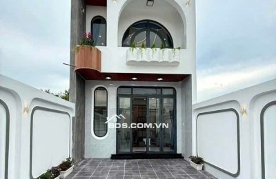 Siêu Phẩm 1 Trệt 1 Lửng Sân 7m - Chiều Sâu Tận 27m - Sổ Hồng Riêng Thổ Cư 100%