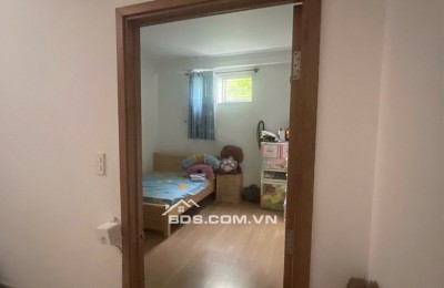 Bán nhà Trường Chinh, xe hơi đỗ cửa, 70m2, 4 tầng chỉ 9.8 tỷ