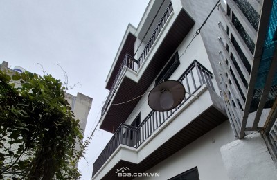 BÁN NHÀ ĐẸP 2.55 TỶ 3 TẦNG 52M2 NGÕ CỰC NGẮN ĐƯỜNG CÙ CHÍNH LAN