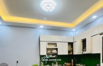 Bán nhà 3 lầu HXH Nguyễn Văn Khối ngang 8m 120m2 gần CV Làng Hoa vài căn ra MT chỉ 15 tỷ.