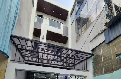 BÁN NHÀ ĐẸP 3.2 TỶ 3 TẦNG 67M2 CÓ SÂN ĐỂ Ô TÔ NGÕ HÀN THUYÊN