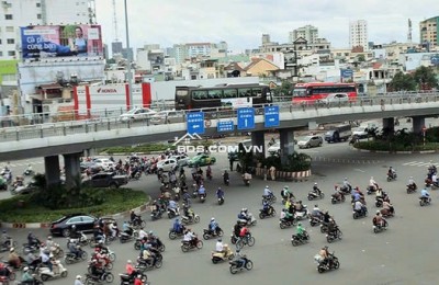 Bán nhà nát 5 lầu MTKD ngay Hàng Xanh BT 140m2 ngang 5m sát Landmark 81 XVNT 19.8 tỷ