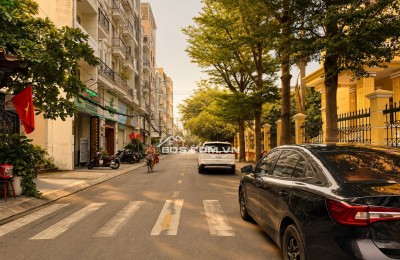 DƯƠNG QUẢNG HÀM – 64M² – 5 TẦNG – 6PN – Ô TÔ NGỦ TRONG NHÀ – CHỈ NHỈNH 8 TỶ!